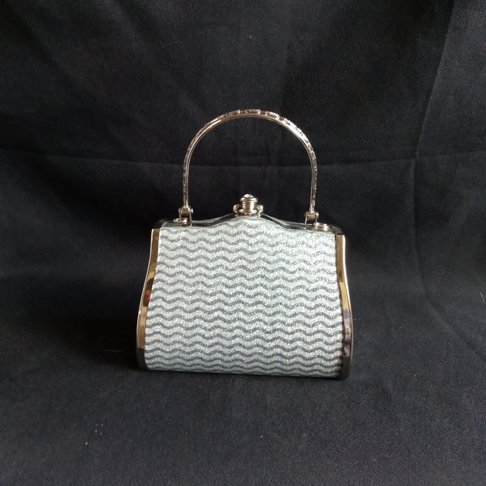 Women's handbag